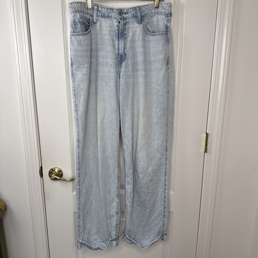 Hollister Ultra High Rise Baggy Jeans Womens W30 Light Wash Wide Leg Y2K